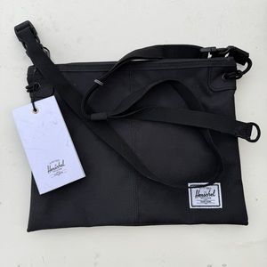 New Herschel Alder Cross Body Bag, Black, One Size